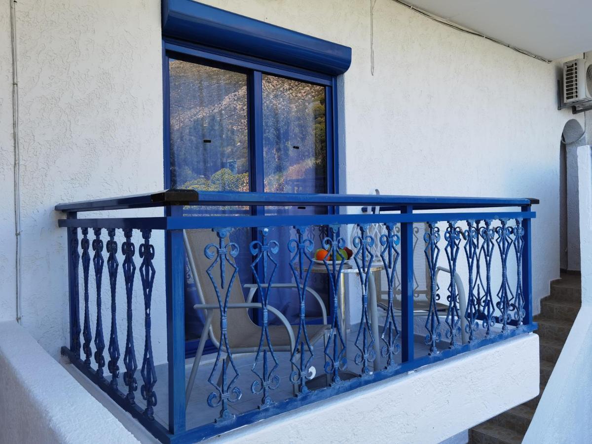 Marinas Studios Livadia  Luaran gambar