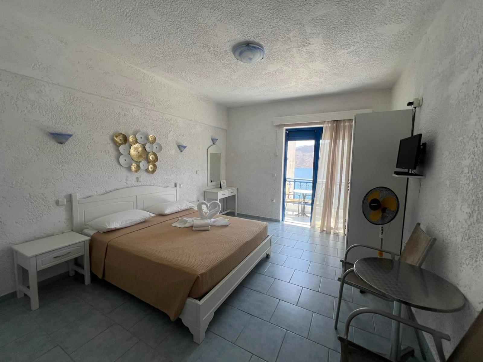Marinas Studios Livadia  Luaran gambar