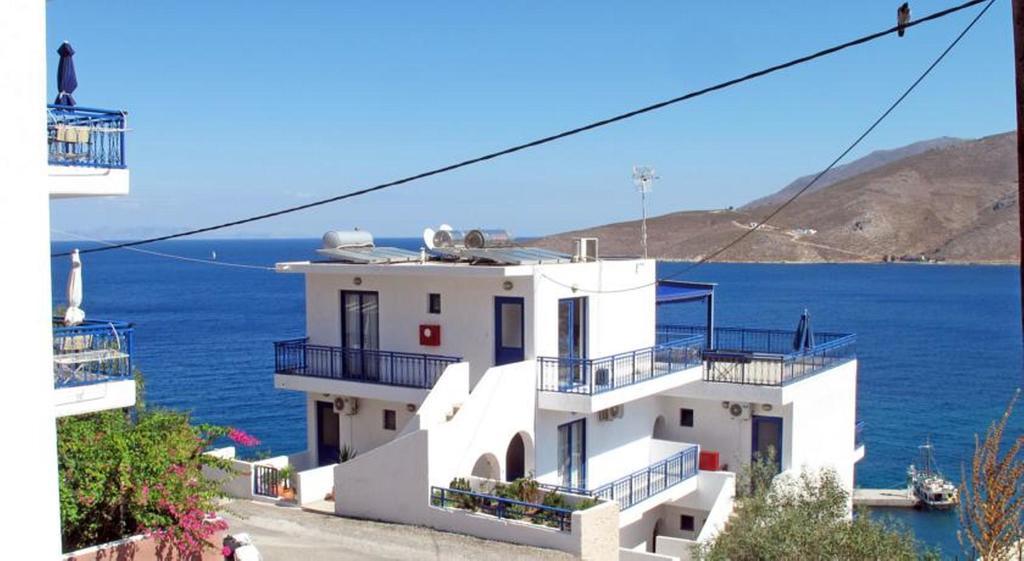 Marinas Studios Livadia  Luaran gambar
